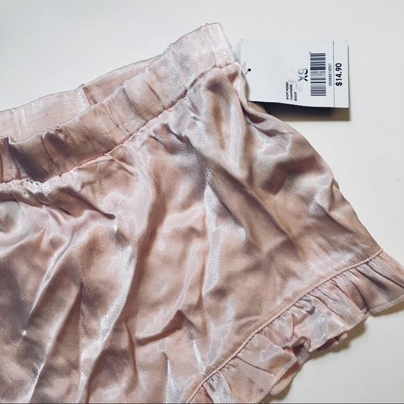 Silk Ruffle Shorts - Picture 2 of 4